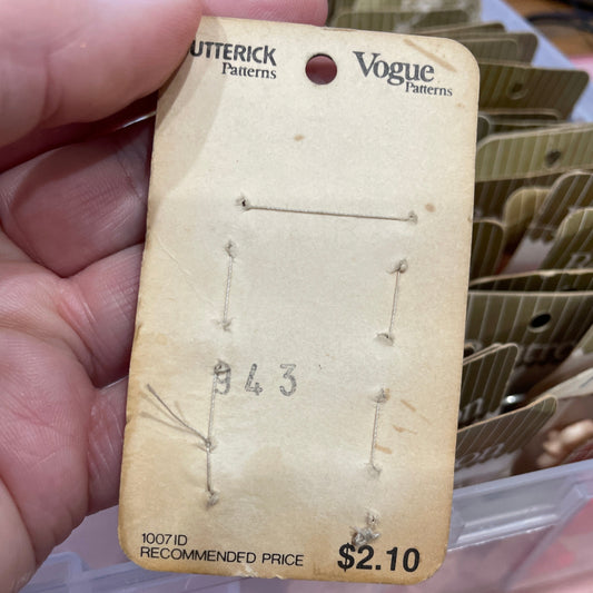 Buttons, Vintage Beutron 943, 13mm