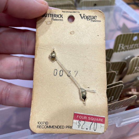 Buttons, Vintage Beutron 037, 17mm