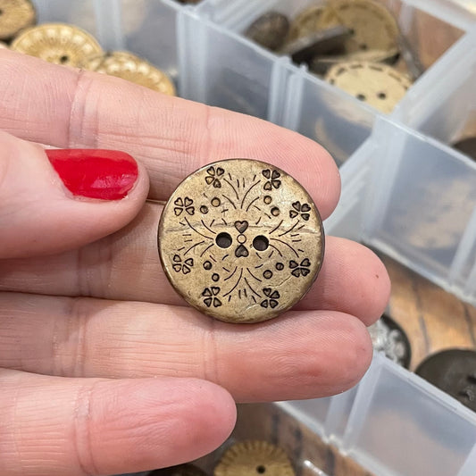 Button, Posy Coconut, 25mm