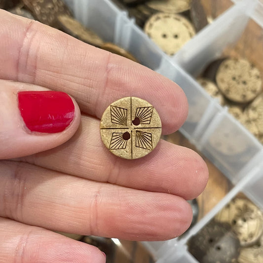 Button, Quadrant Coconut, 15mm