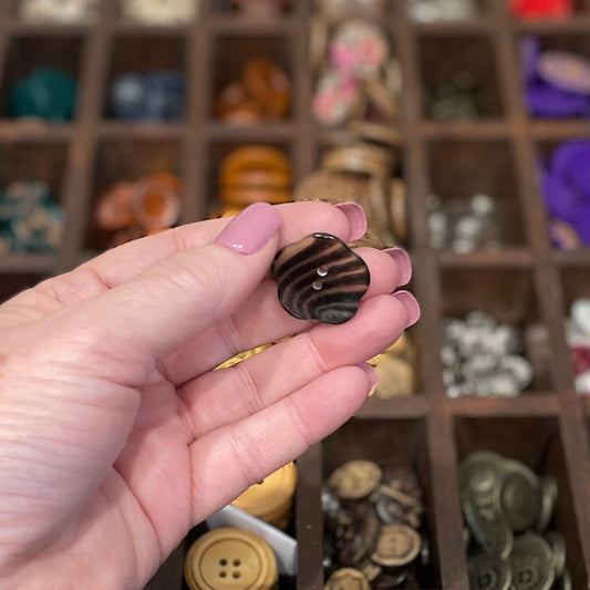 Button, Vintage Striped Flower Acrylic, 25mm