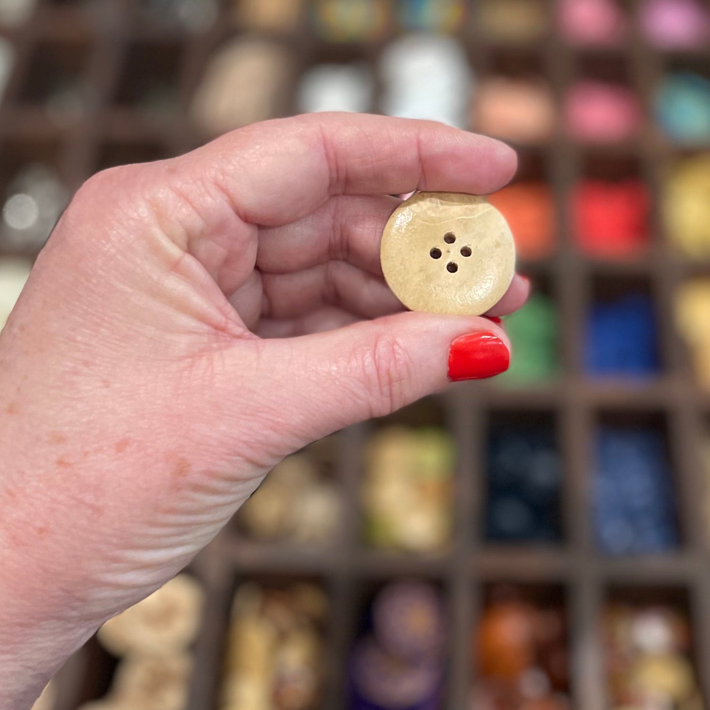 Button, Feather Pear Wood 30mm