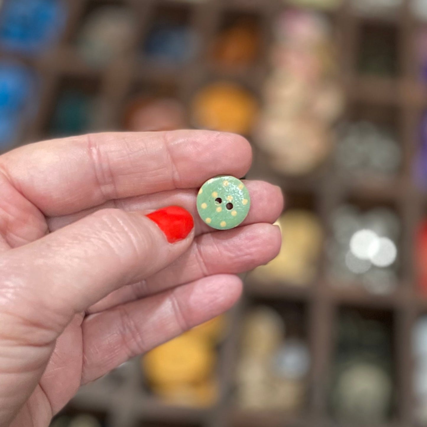 Button, Green Polka Dot Pear Wood, 15mm