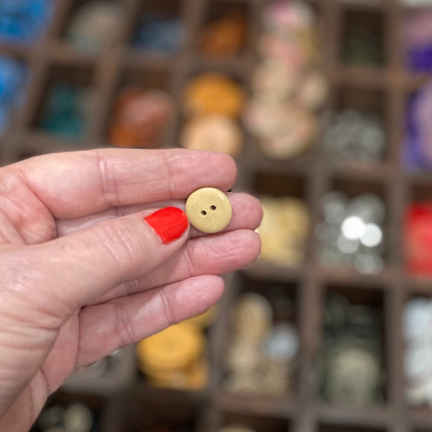 Button, Green Polka Dot Pear Wood, 15mm