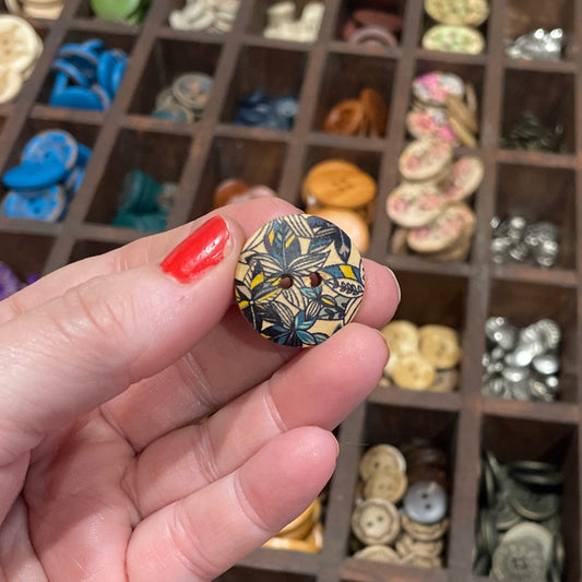 Button, Jungle Pear Wood, 24mm