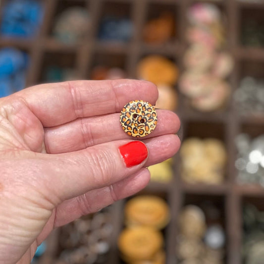 Button, Leopard Print Pear Wood, 18mm