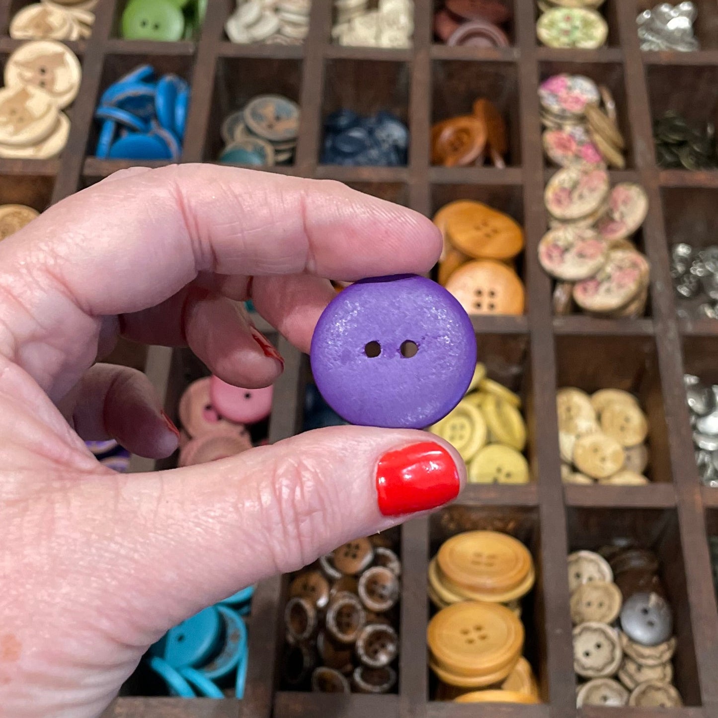 Button, Purple Poppy Pear Wood, 27mm