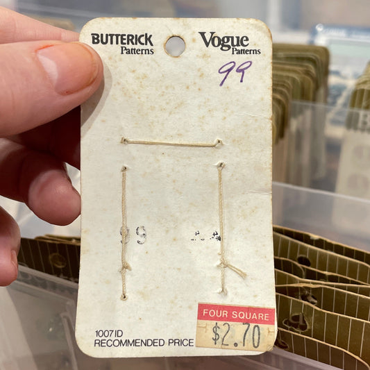 Buttons, Vintage Beutron 099, 12mm