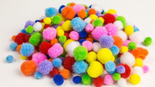 Want to know how to use a Pom-Pom maker?