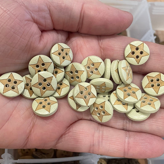 Button, Beige Star Pear Wood, 13mm