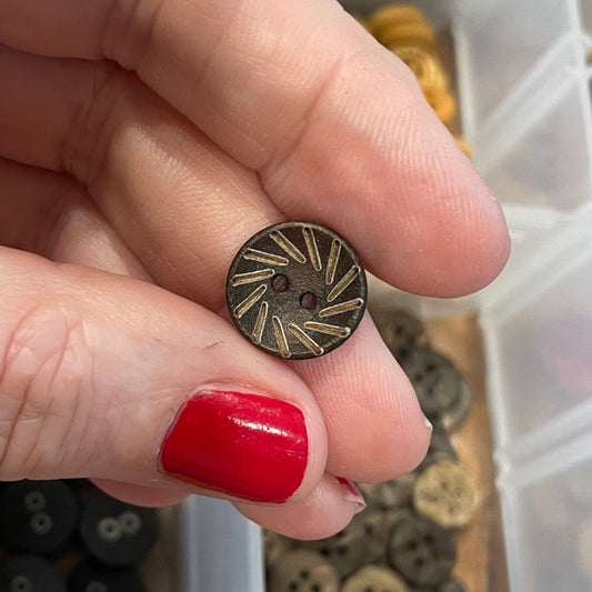 Button, Spirex Pear Wood, 13mm