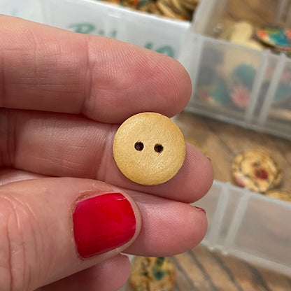 Button, Hearts and Flowers Pear Wood, 15mm