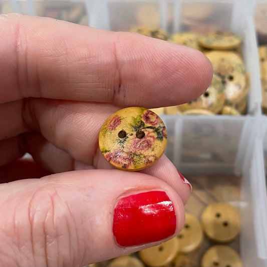 Button, Pink Rose Pear Wood, 15mm