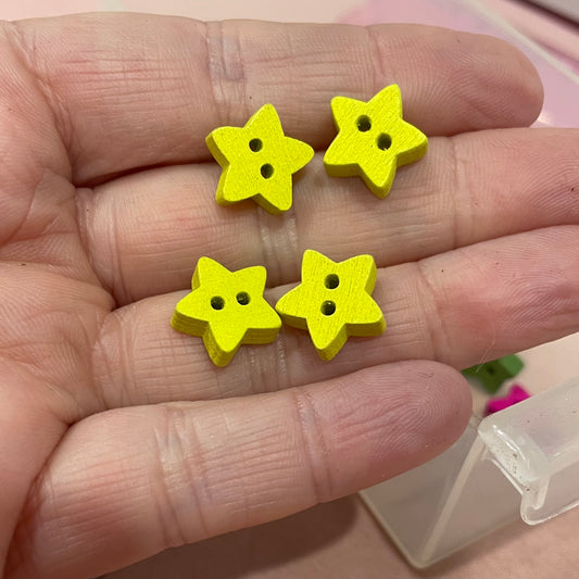 Button, Yellow Star Pear Wood, 13mm
