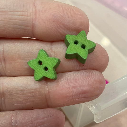 Button, Green Star Pear Wood, 13mm
