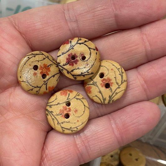 Button, Bramble Pear Wood, 18mm