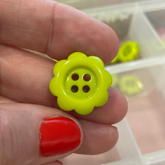 Button, Green Petal Ridge Acrylic, 20mm