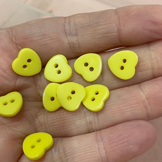 Button, Yellow Heart Resin, 10mm
