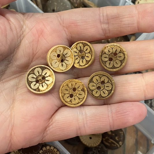 Button, Anchusa Coconut, 15mm