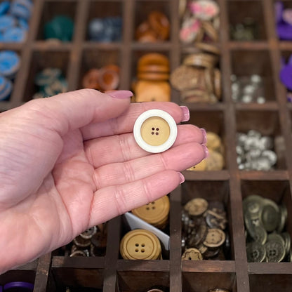 Button, Vintage Beige Acrylic, 25mm