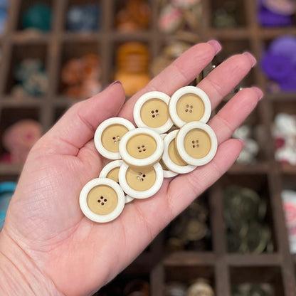 Button, Vintage Beige Acrylic, 25mm