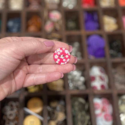 Button, Magenta Flower Power Resin, 23mm