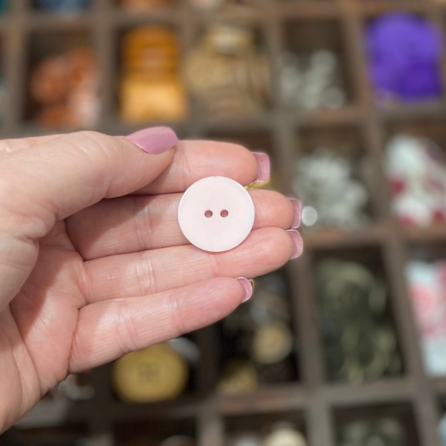 Button, Pale Pink Flower Power Resin, 23mm