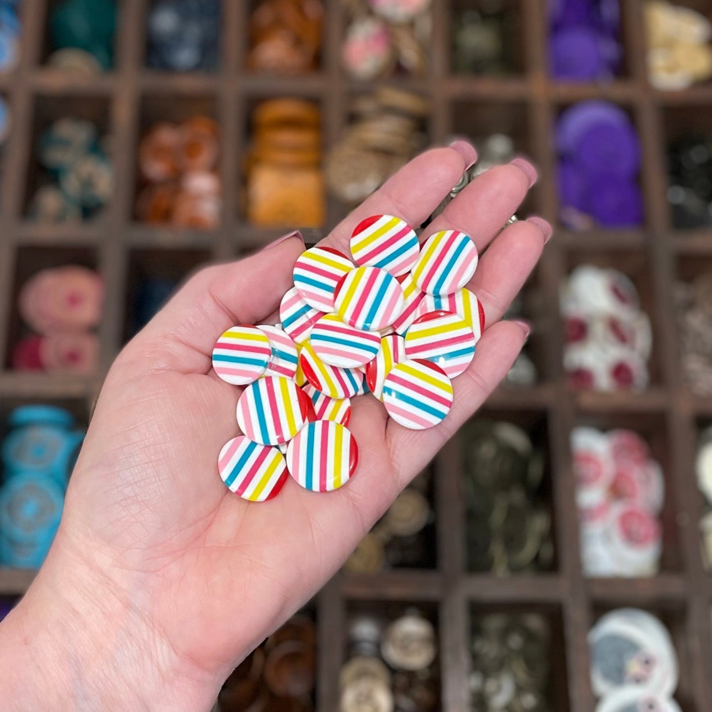 Button, Rainbow Stripes Resin, 20mm