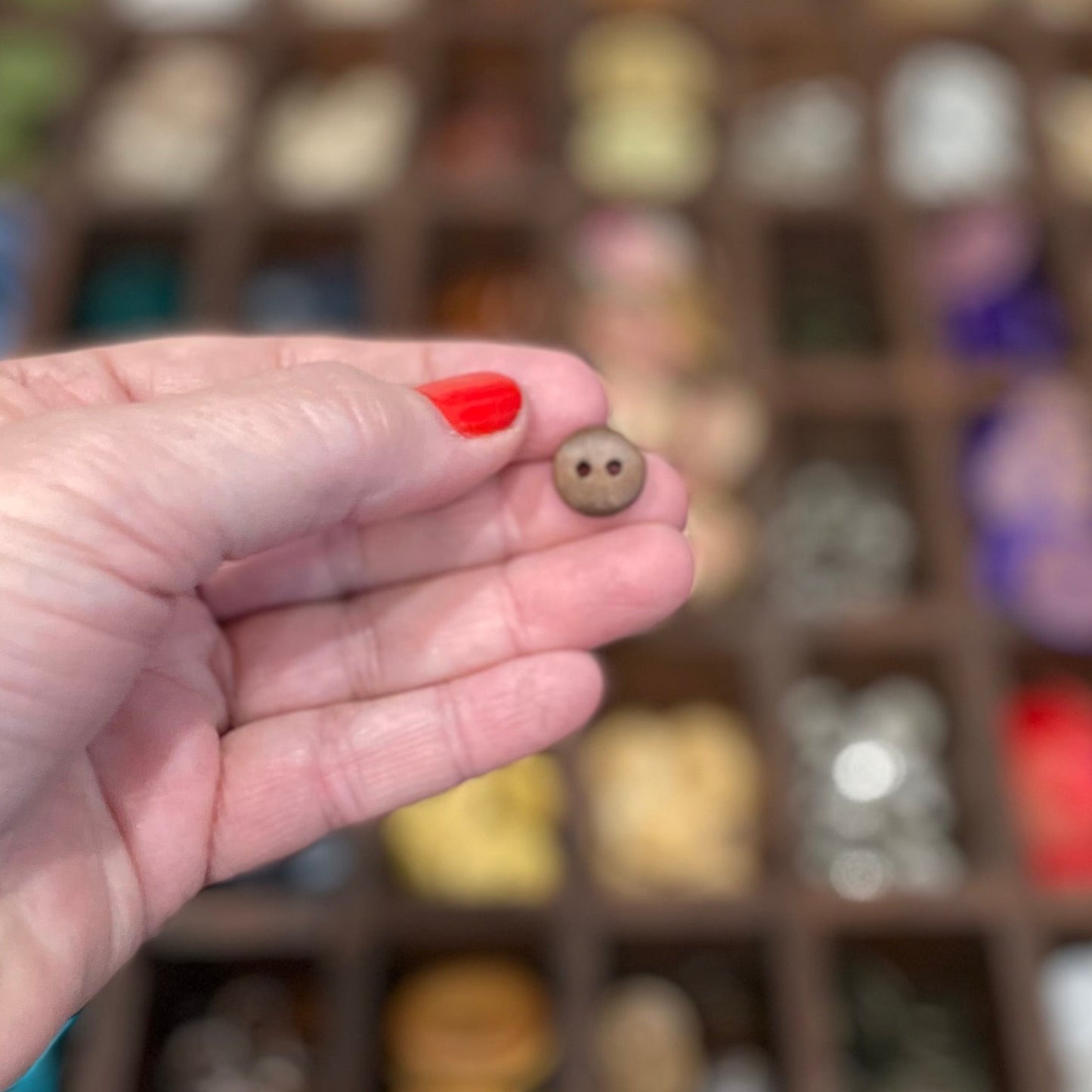 Button, Aztec Sun Pear Wood, 12mm