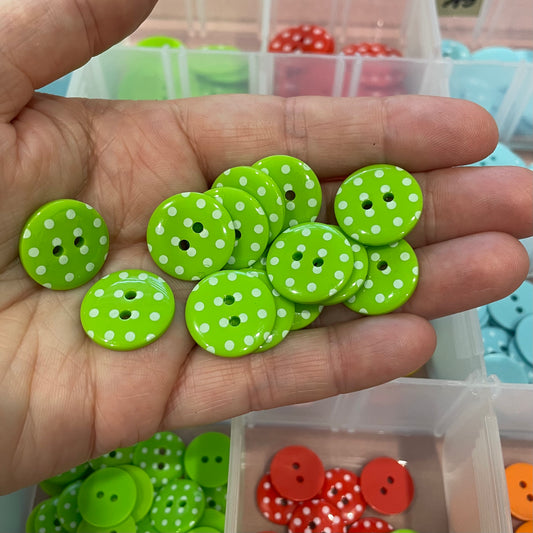 Button, Green with White Spots Resin, 18mm