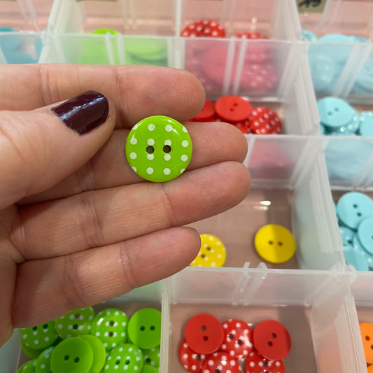 Button, Green with White Spots Resin, 18mm