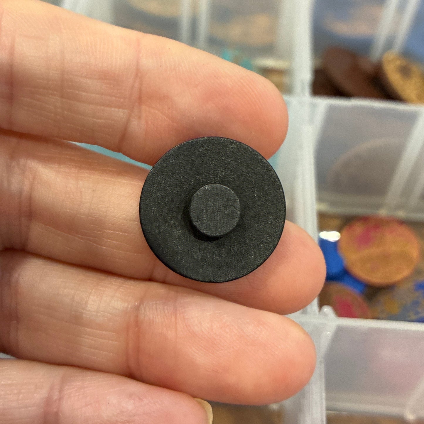 Button, Black Check Pear Wood, 20mm Shanked