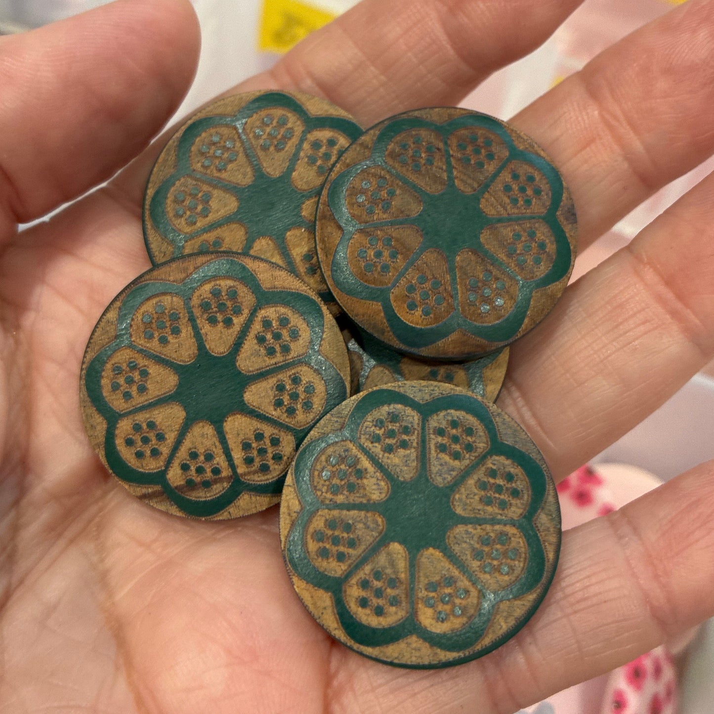 Button, Dark Green Flower Pear Wood, 28mm Shanked