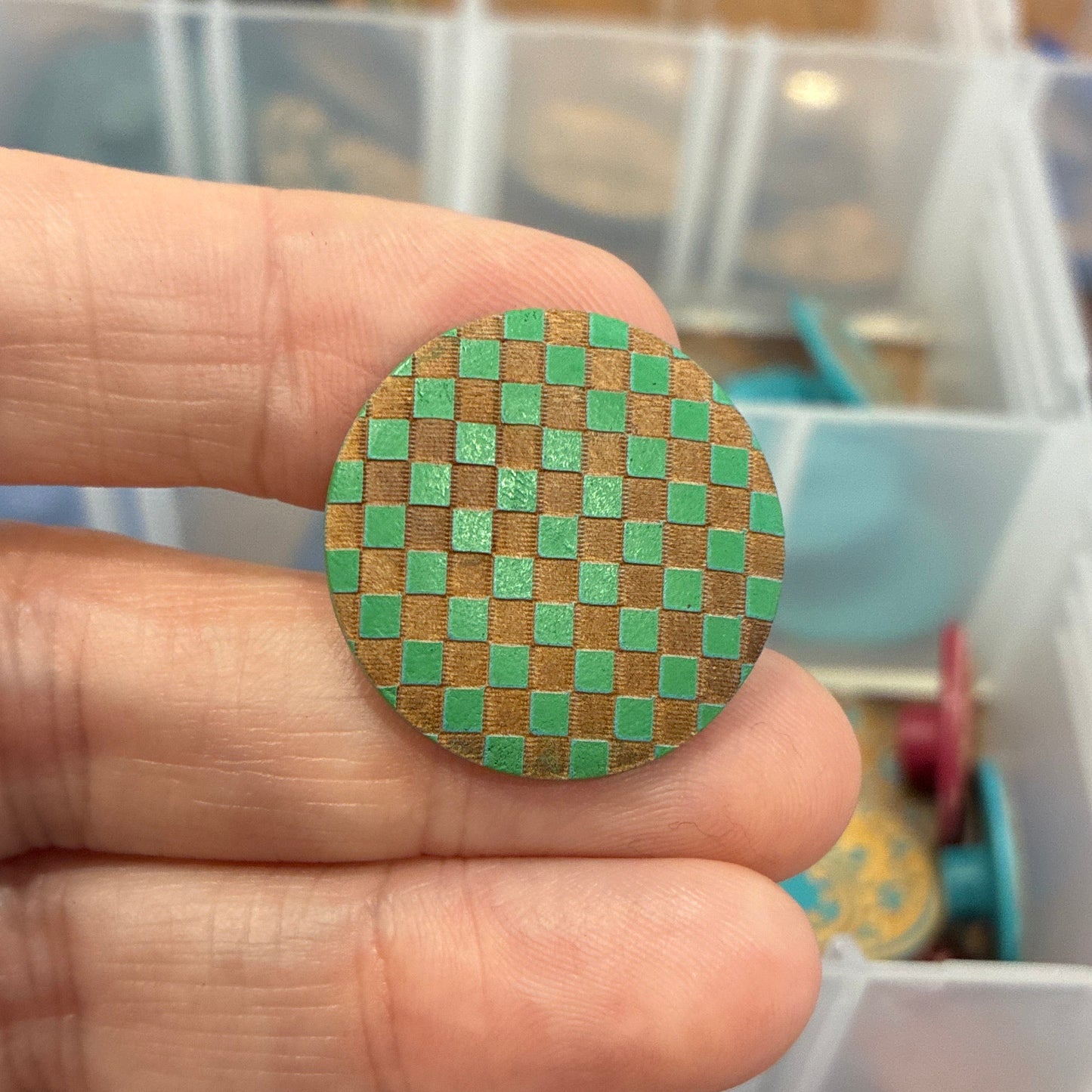 Button, Light Green Check Pear Wood, 25mm Shanked