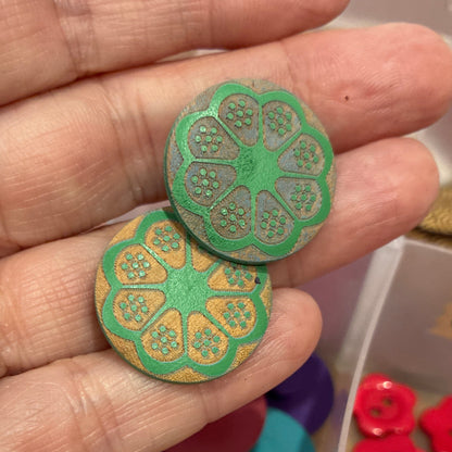Button, Light Green Flower Pear Wood, 23mm Shanked