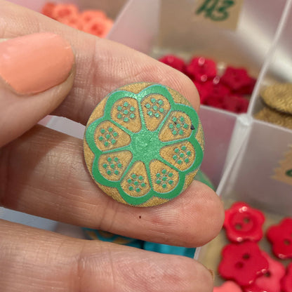 Button, Light Green Flower Pear Wood, 23mm Shanked