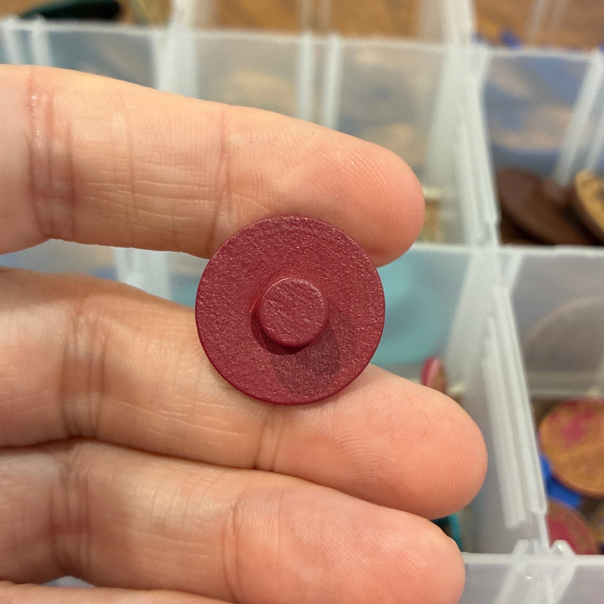 Button, Maroon Check Pear Wood, 20mm Shanked