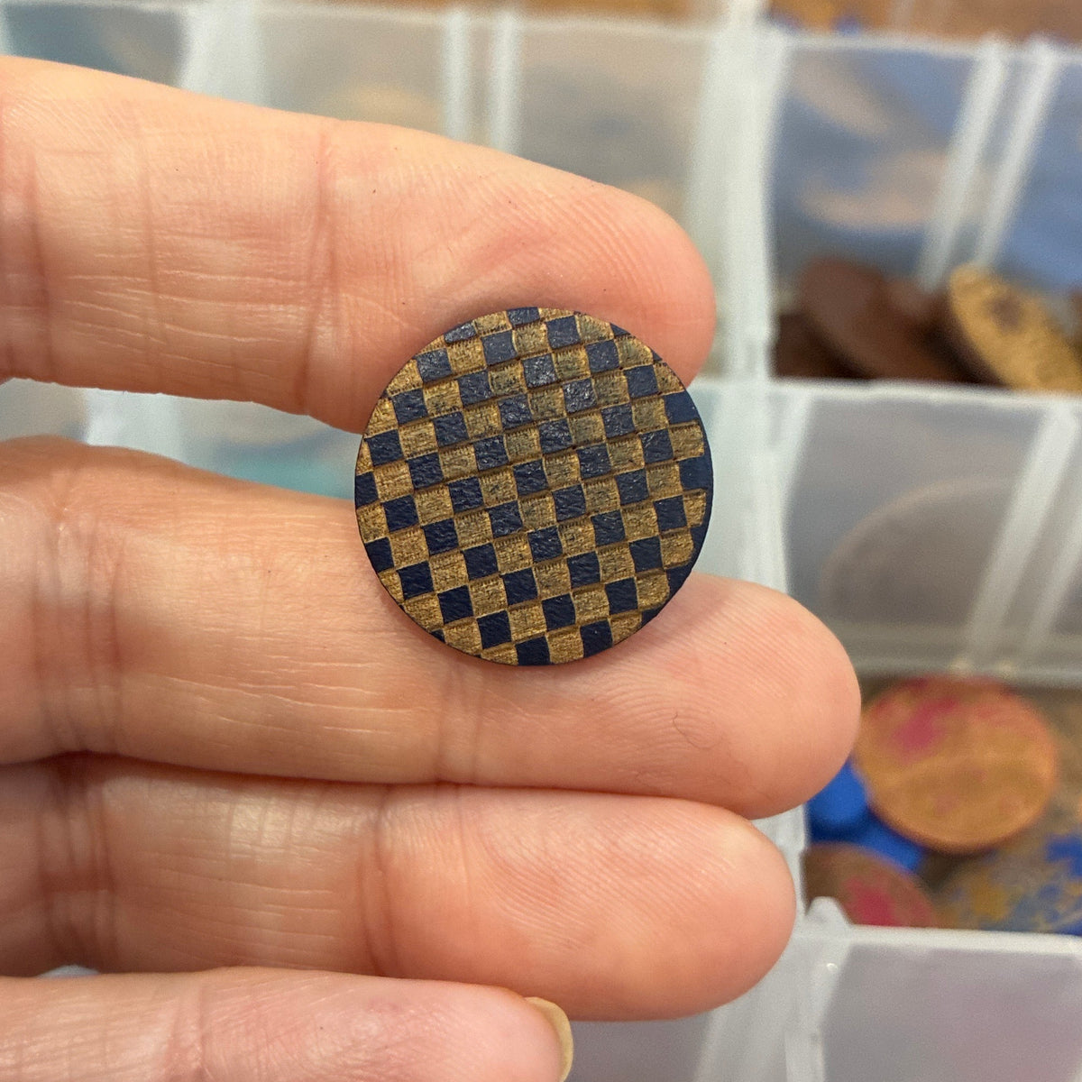 Button, Navy Blue Check Pear Wood, 20mm Shanked