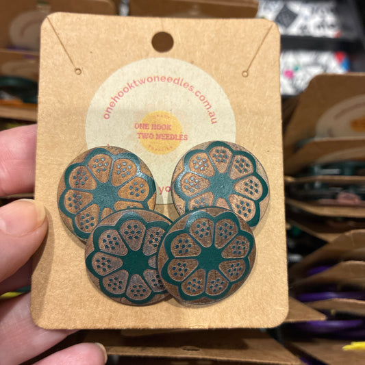 Buttons, Card of 4, Flower Pear Wood, 25mm