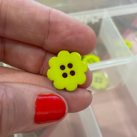 Button, Green Petal Ridge Acrylic, 18mm