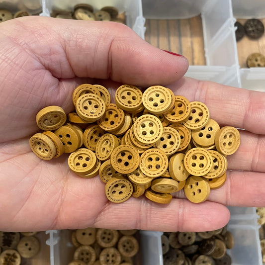 Button, Stitched Edges Pear Wood, 11mm