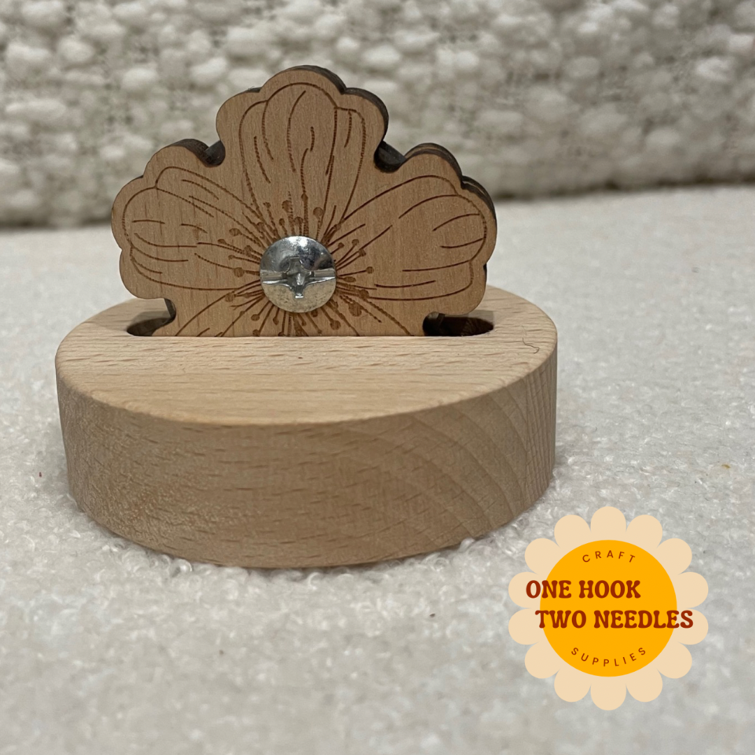 Wooden Thread Cutter, Flower