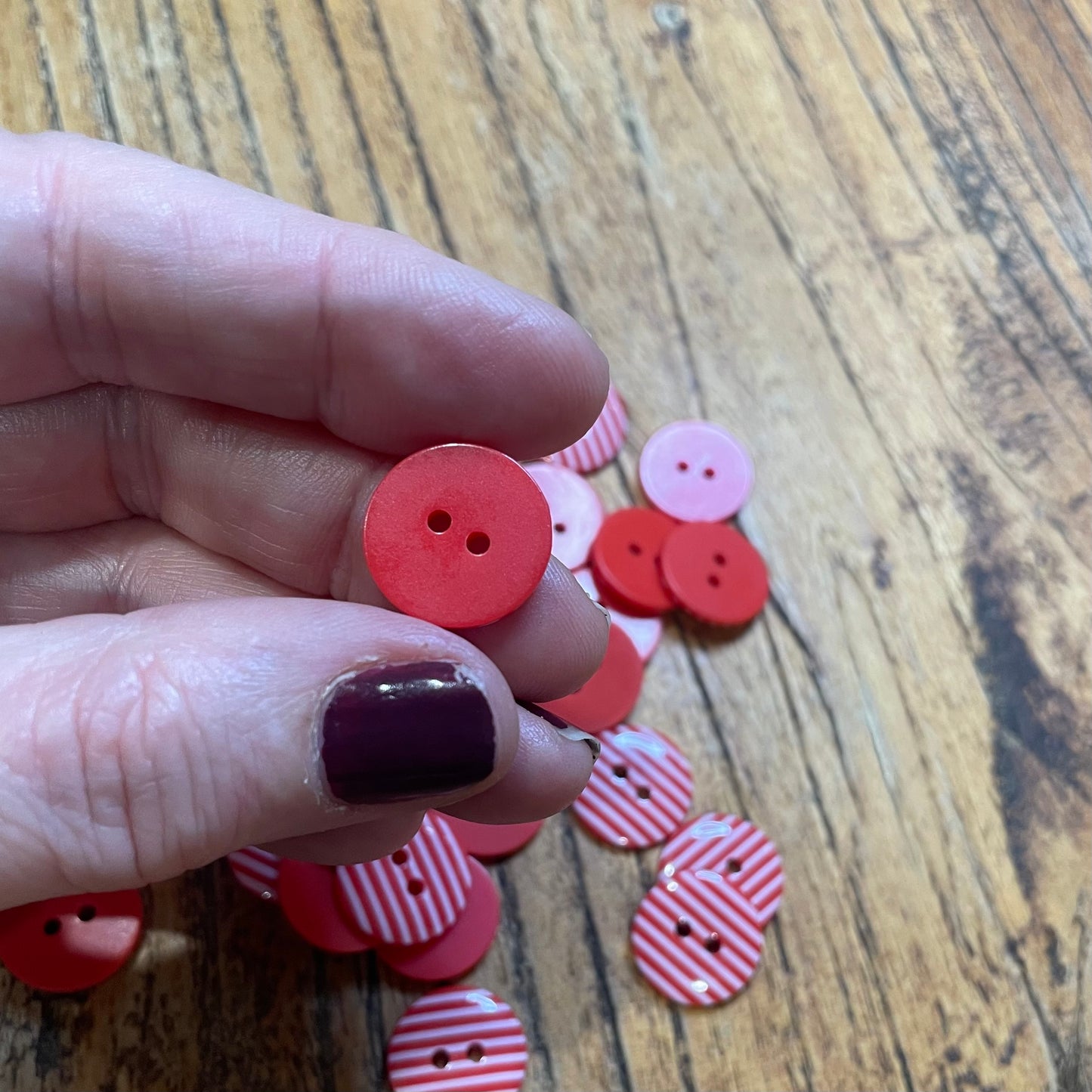 Button, Red and White Stripes Resin, 15mm