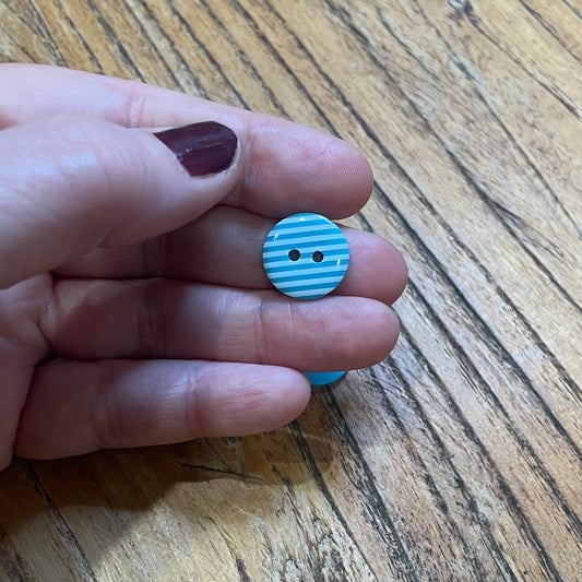 Button, Blue with White Stripes Resin, 15mm