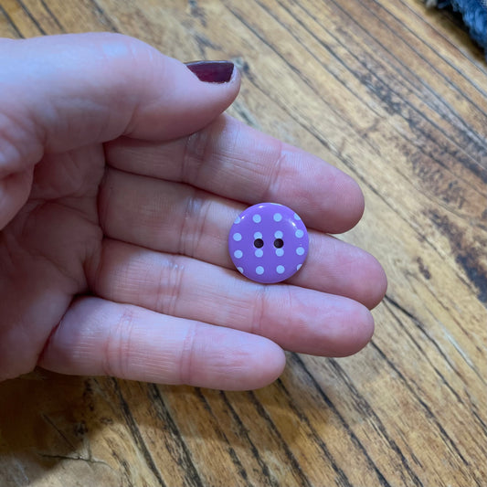 Button, Purple with White Spots Resin, 18mm